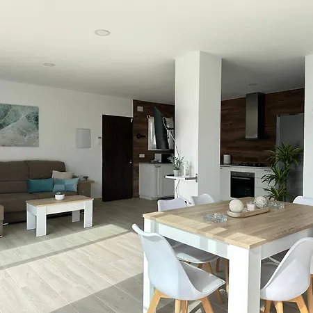 Vila Luna Novo Santi Petri