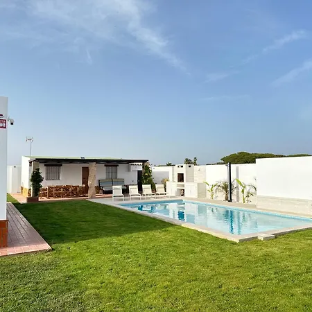 Luna Novo Santi Petri * Chiclana de la Frontera